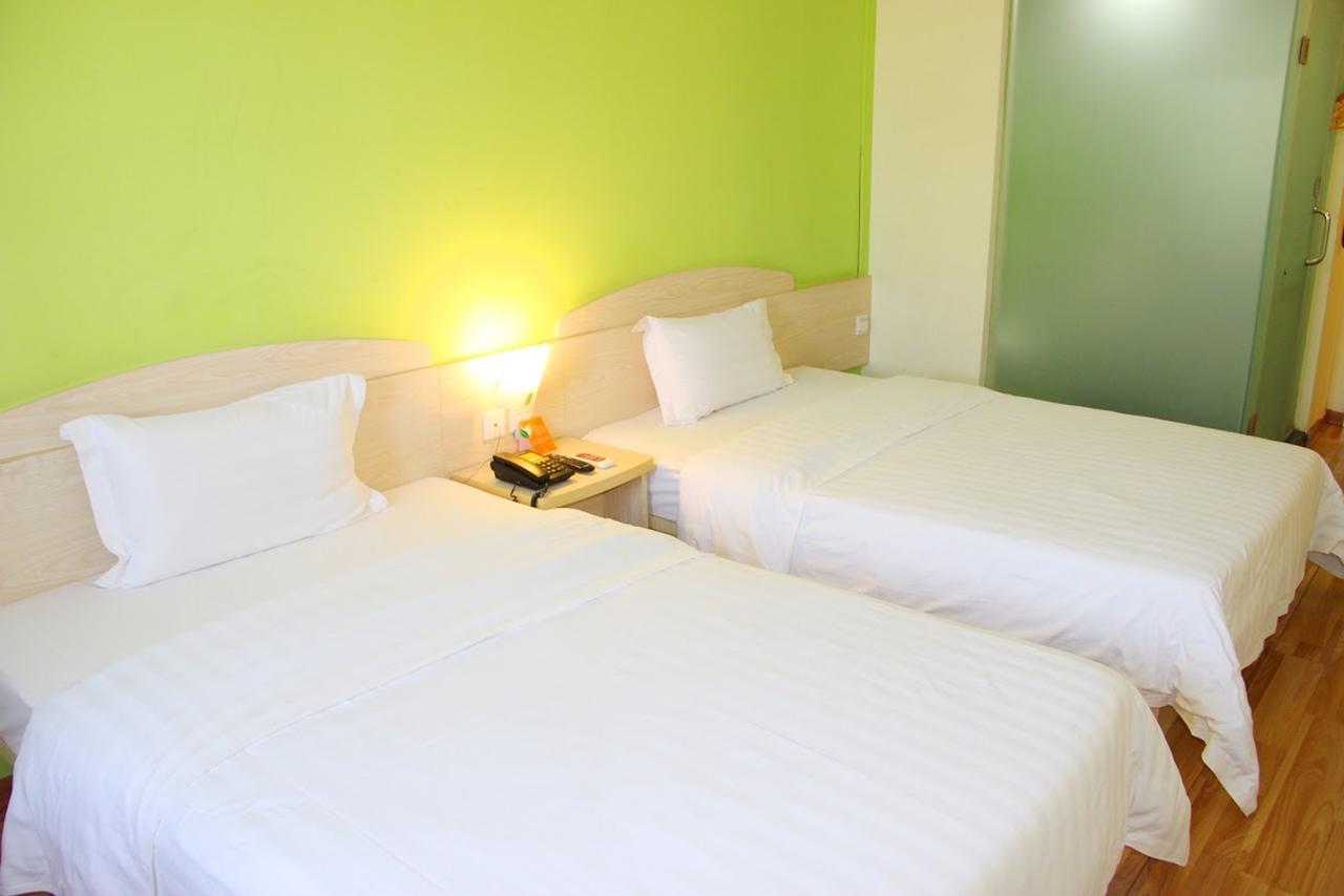 7Days Inn West Liaoyang Road Carrefour Qingdao Dış mekan fotoğraf