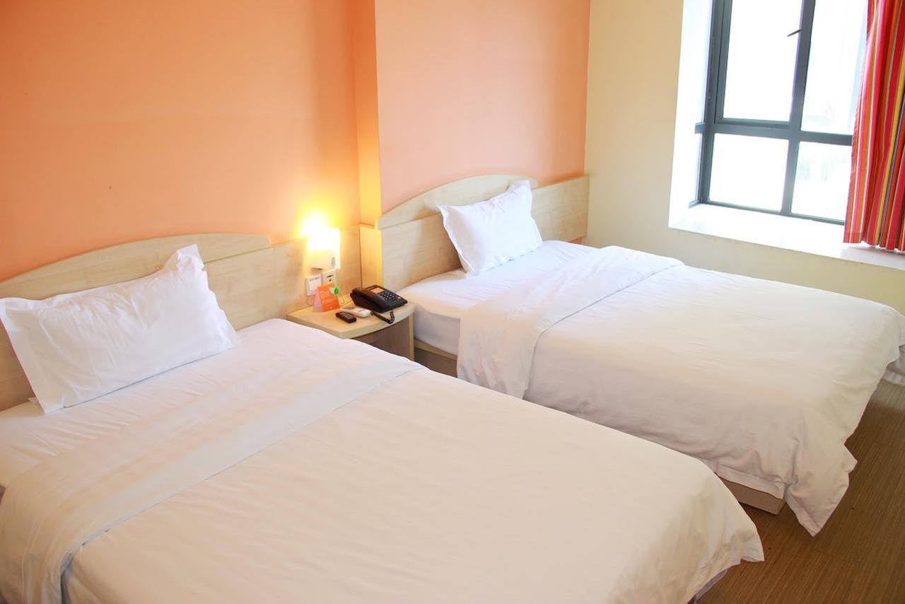 7Days Inn West Liaoyang Road Carrefour Qingdao Dış mekan fotoğraf